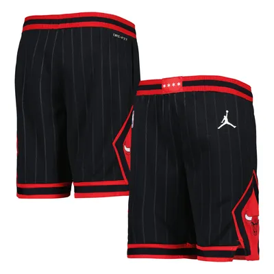 Lids Chicago Bulls Nike Youth 2020/21 Swingman Performance Shorts - Icon  Edition Red