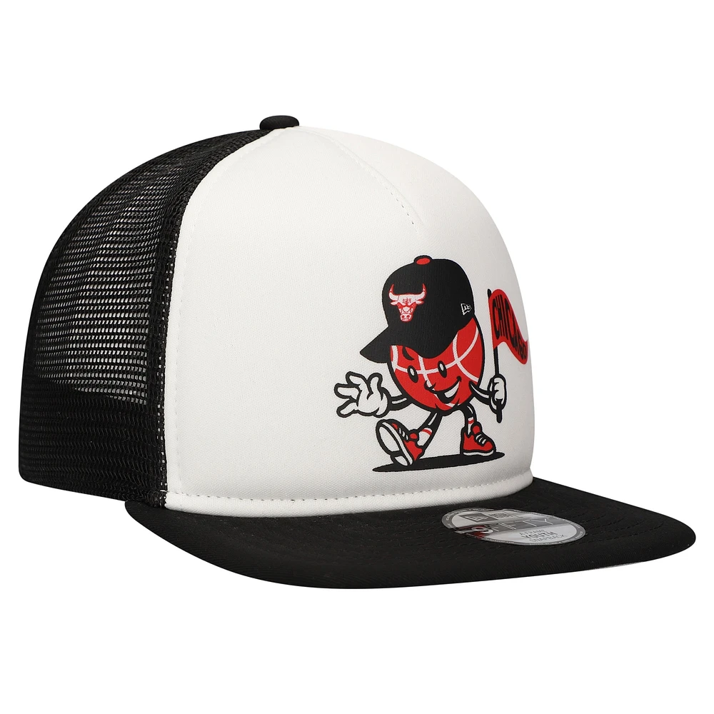 Casquette Snapback 9FIFTY pour jeune Chicago Bulls Court Sport Mascot New Era, blanc/noir