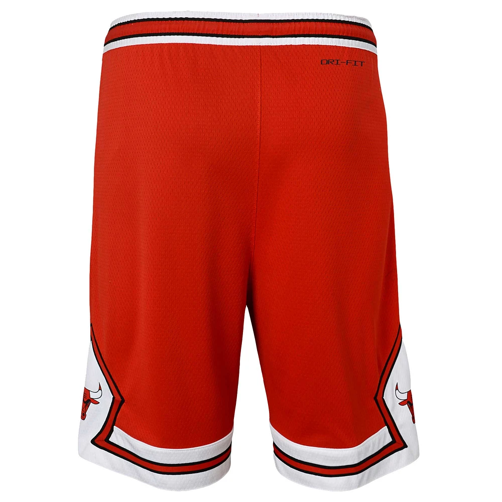 Short Nike rouge Chicago Bulls Swingman Icon Edition pour jeune