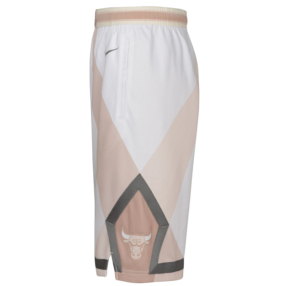 Youth Nike  White Chicago Bulls 2024/25 City Edition Swingman Performance Shorts