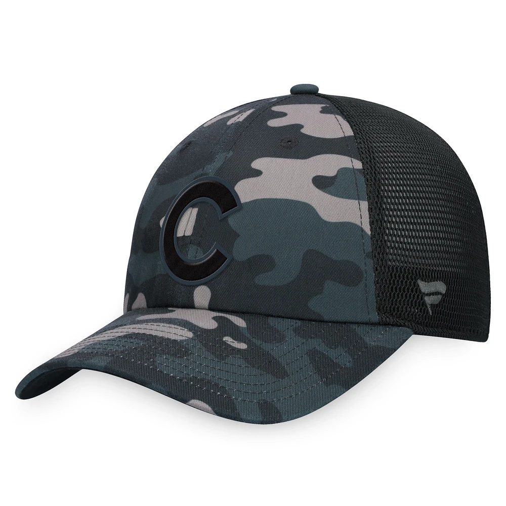 Casquette réglable noire Chicago Cubs Camo Trucker Fanatics pour hommes