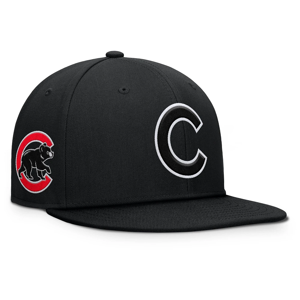 Men's Fanatics Black Chicago Cubs Walk-Off Bullpen Snapback Hat
