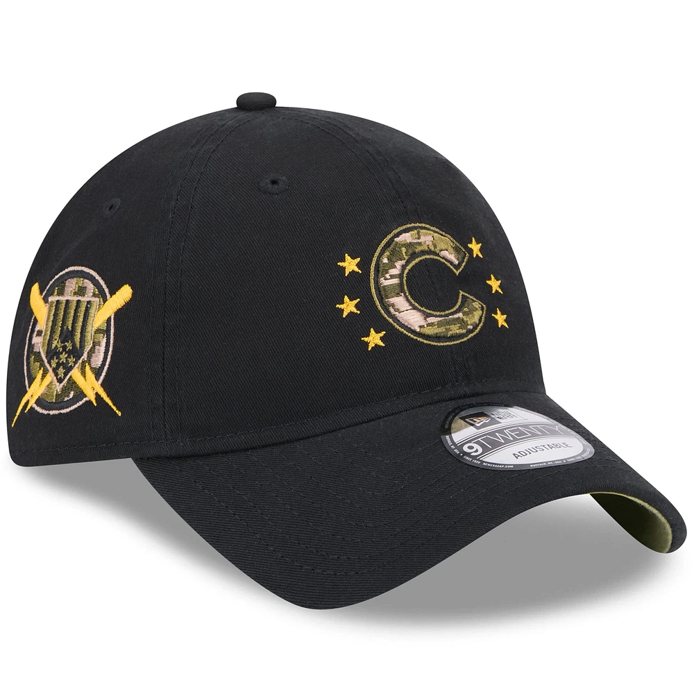 Casquette réglable noire 9TWENTY pour la Journée des Forces armées 2024 des Chicago Cubs New Era pour hommes