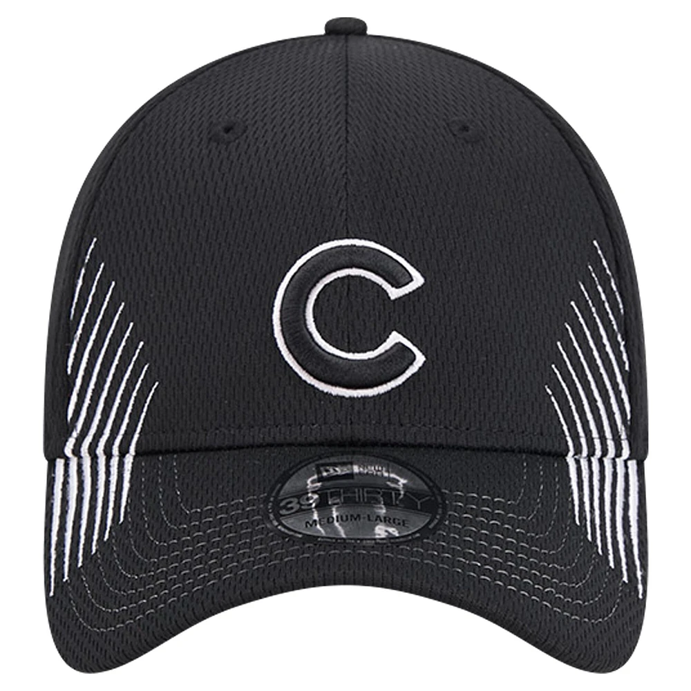 Men's New Era Black Chicago Cubs Active Dash Mark 39THIRTY Flex Hat