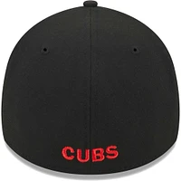 Men's New Era Black Chicago Cubs Logo 39THIRTY Flex Hat