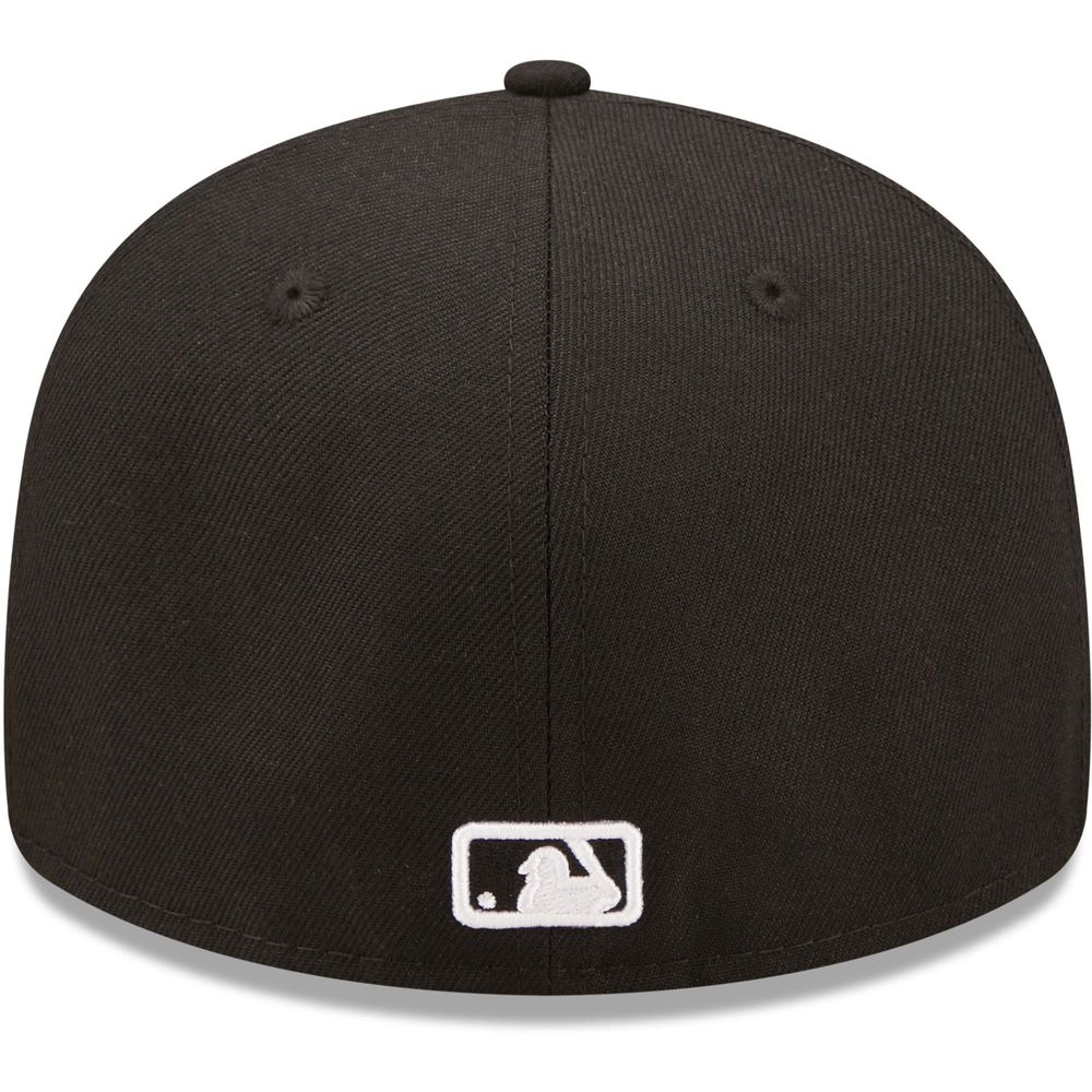 Men's New Era Chicago Cubs Black & White Low Profile 59FIFTY Fitted Hat