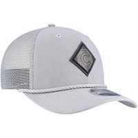 Casquette réglable à bouton-pression extensible avec logo des Chicago Cubs New Era gris 9SEVENTY pour hommes