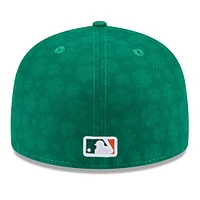 Men's New Era Kelly Green Chicago Cubs St. Patrick's Day 59FIFTY Fitted Hat
