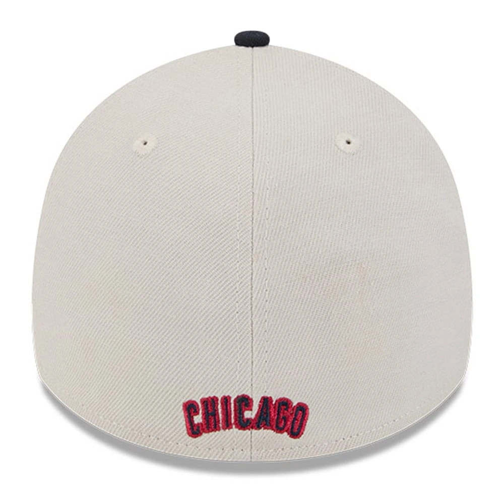 Men's New Era  Khaki/Black Chicago Cubs 2024 Fourth of July 39THIRTY Flex Hat