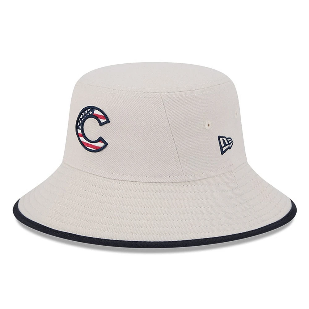 Bob kaki New Era pour hommes des Chicago Cubs 2024 du 4 juillet