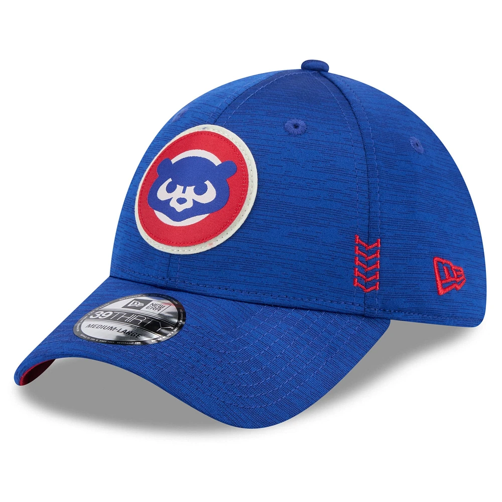 Casquette flexible New Era Royal Chicago Cubs 2024 Clubhouse 39THIRTY pour hommes