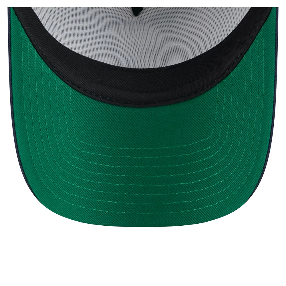 Men's New Era White/Navy Chicago Cubs Distressed 9FORTY A-Frame Adjustable Trucker Hat