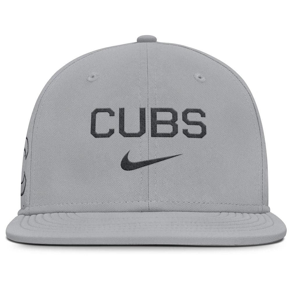 Men's Nike Gray Chicago Cubs True Performance Fitted Hat