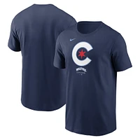 T-shirt Nike bleu marine avec grand logo des Chicago Cubs City Connect pour hommes