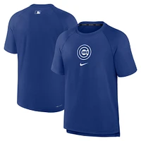 T-shirt Nike Royal Chicago Cubs Authentic Collection Avant-match Performance Raglan pour homme