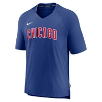 T-shirt à encolure en V pour homme Nike Royal Chicago Cubs Authentic Collection Pregame Raglan Performance