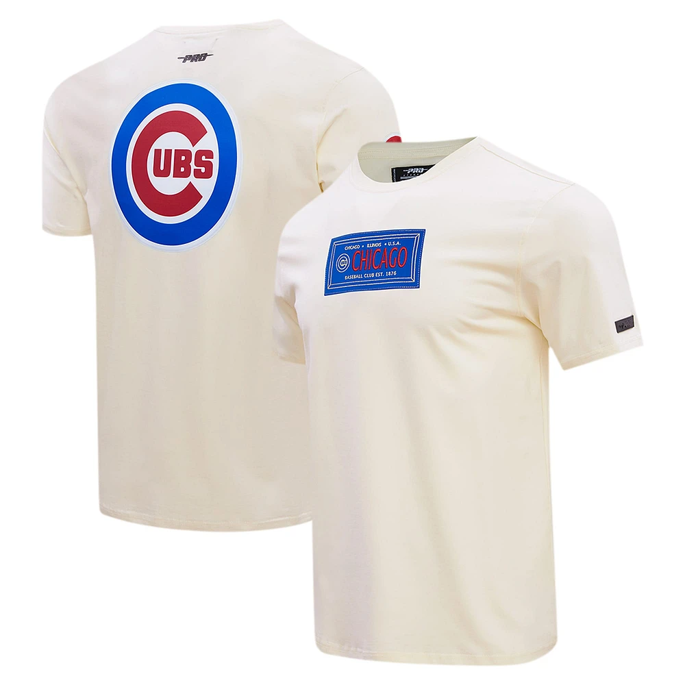 T-shirt avec badge de membre du club des Chicago Cubs Pro Standard crème pour hommes