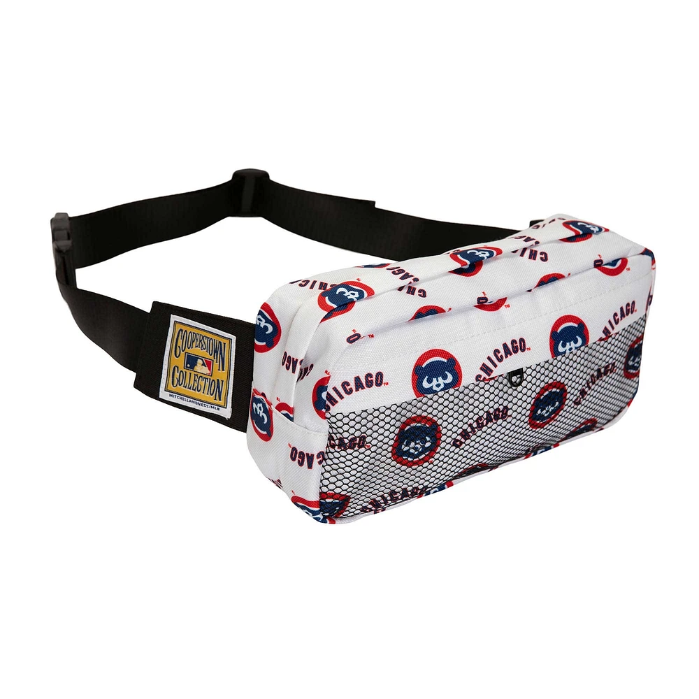 Mitchell & Ness Chicago Cubs Cooperstown Collection Sac banane avec logo de l'équipe