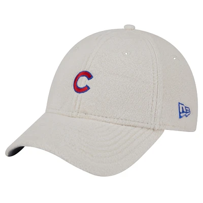 Casquette ajustable Chrome Cozy 9FORTY pour femme New Era blanche des Chicago Cubs