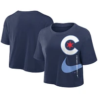 T-shirt court Nike Chicago Cubs City Connect Performance pour femme, bleu marine