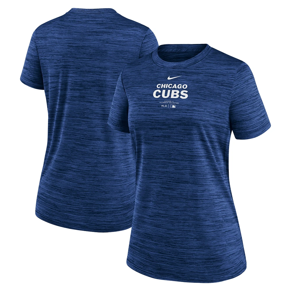 T-shirt Nike Royal Chicago Cubs Authentic Collection Velocity Performance pour femme