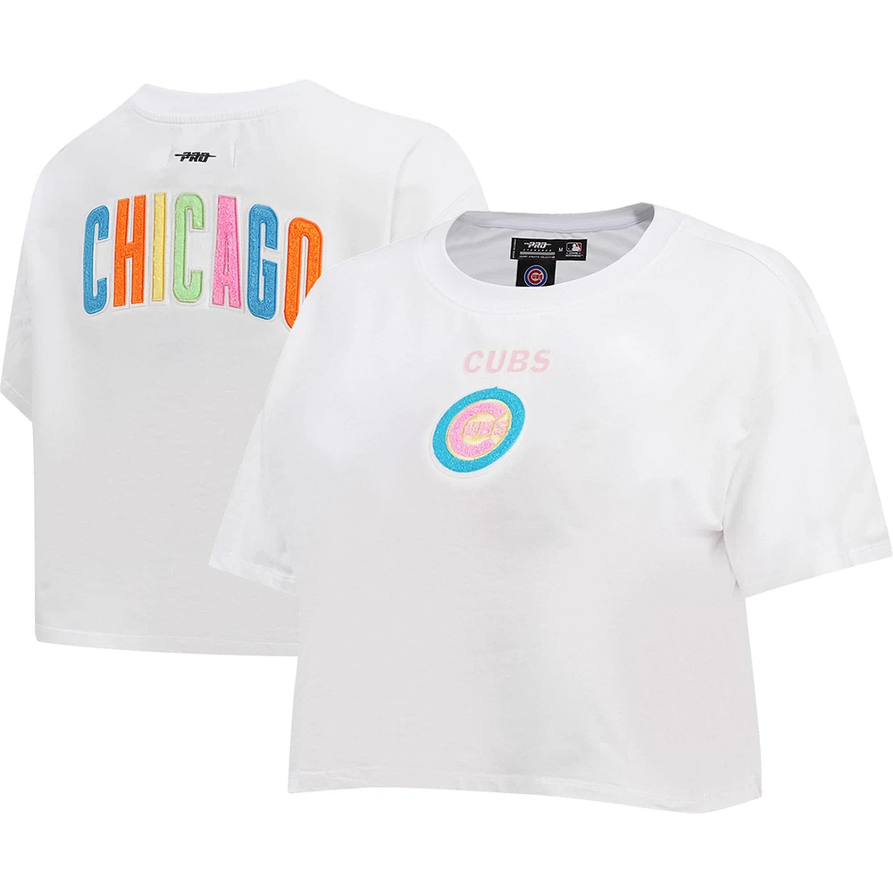 T-shirt boxy court néon délavé Chicago Cubs Pro Standard pour femme, blanc