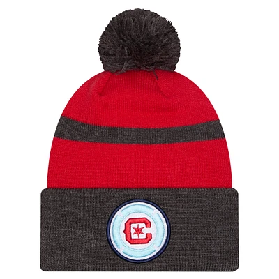Bonnet en tricot à revers avec pompon Chicago Fire 2025 Kickoff de New Era pour homme, noir