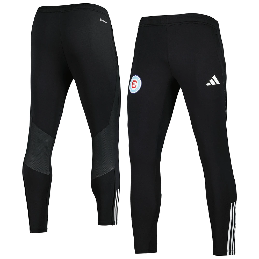 Pantalon d'entraînement adidas Chicago Fire 2023 On-Field Team Crest AEROREADY noir pour homme