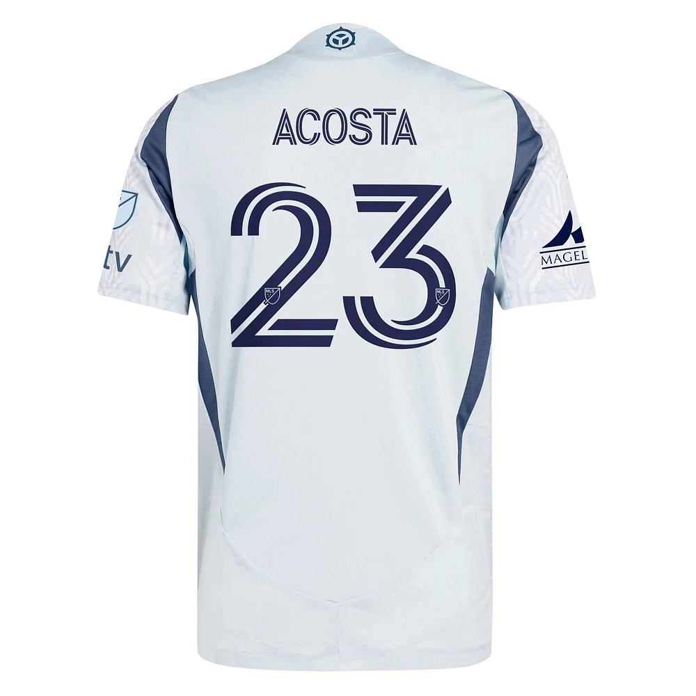 Maillot de joueur authentique The Municipal Kit Chicago Fire 2025 bleu clair adidas Kellyn Acosta pour homme