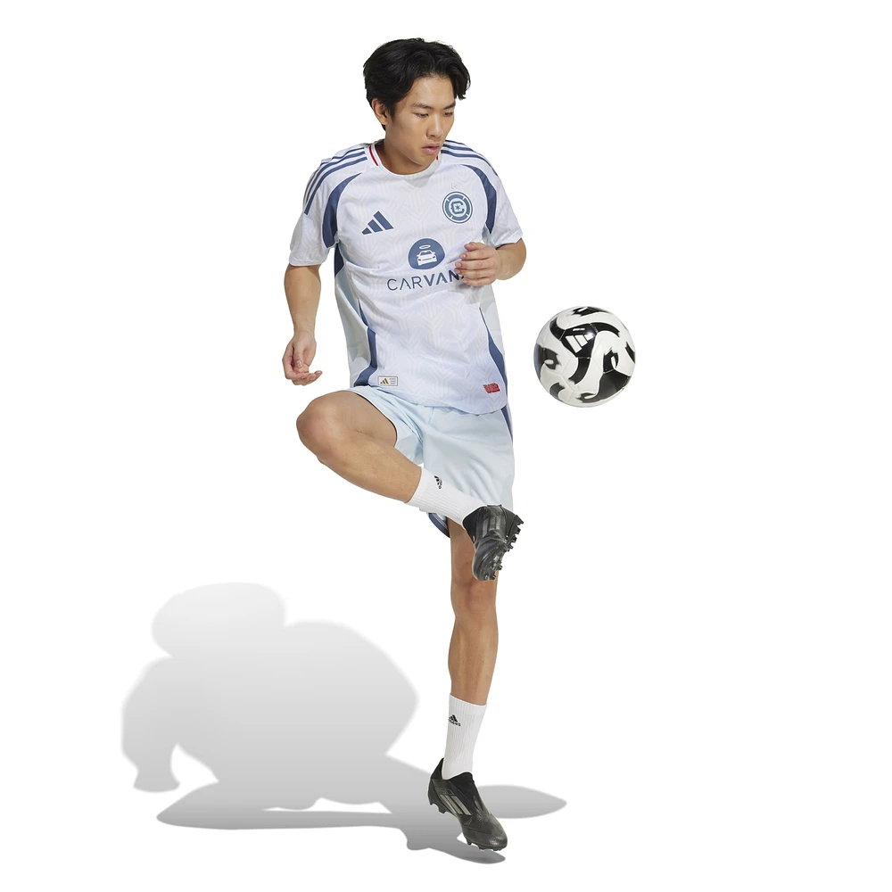 Short adidas bleu clair Chicago Fire Away 2025 Municipal Device Kit Authentic pour homme