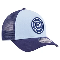 Casquette camionneur ajustable 9FORTY M-Crown A-Frame bleu clair Chicago Fire pour homme New Era