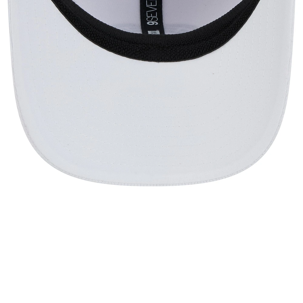 Men's New Era  White Chicago Fire 2025 Jersey Hook 9SEVENTY Stretch-Snap Hat