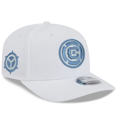 Men's New Era  White Chicago Fire 2025 Jersey Hook 9SEVENTY Stretch-Snap Hat