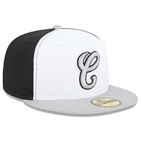 Men's New Era Black/Gray Chicago White Sox 2025 MLB Clubhouse 59FIFTY Fitted Hat