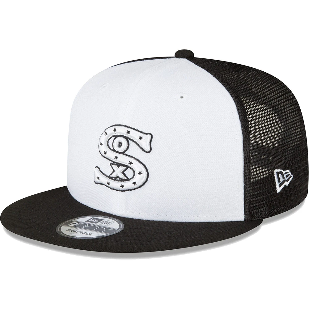 Casquette Snapback 9FIFTY pour entraînement au bâton sur le terrain Chicago White Sox 2023 New Era pour homme, noir/blanc