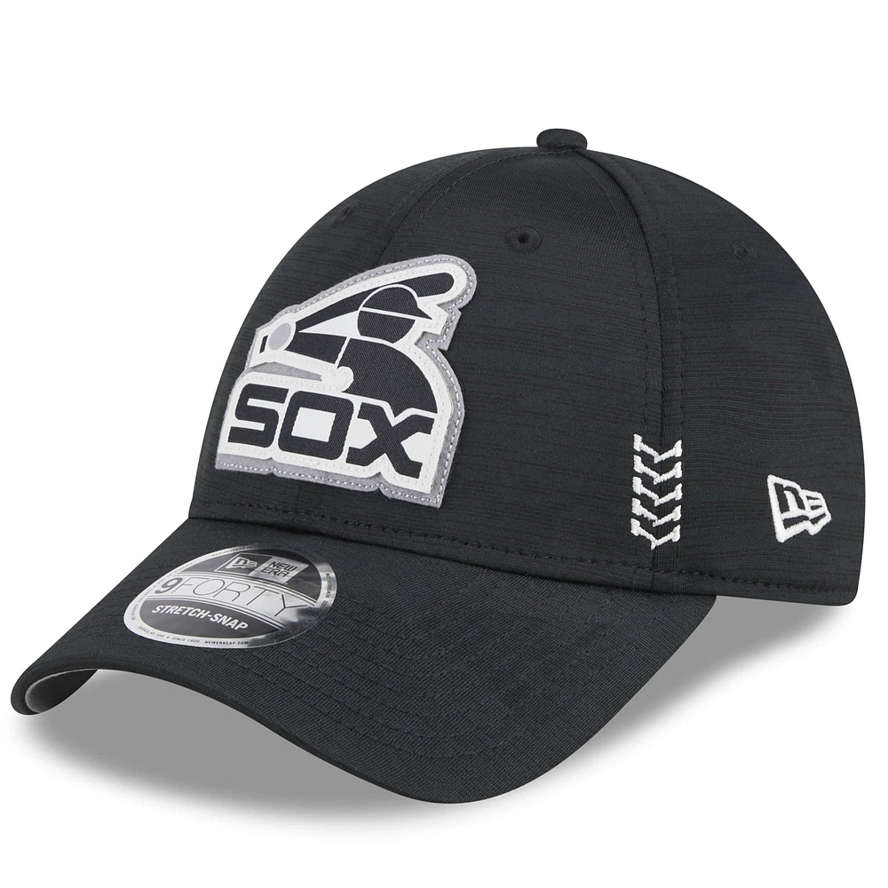 Men's New Era  Black Chicago White Sox 2024 Clubhouse 9FORTY Adjustable Hat