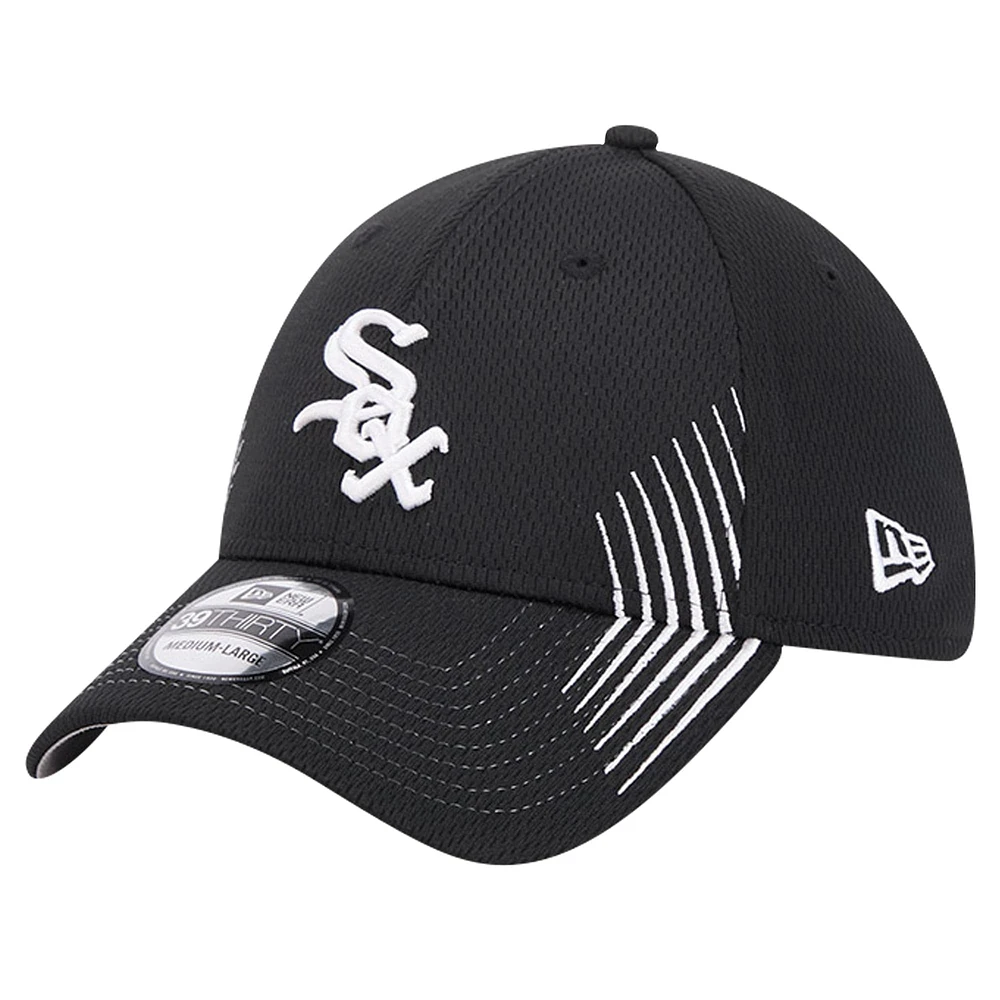 Men's New Era Black Chicago White Sox Active Dash Mark 39THIRTY Flex Hat