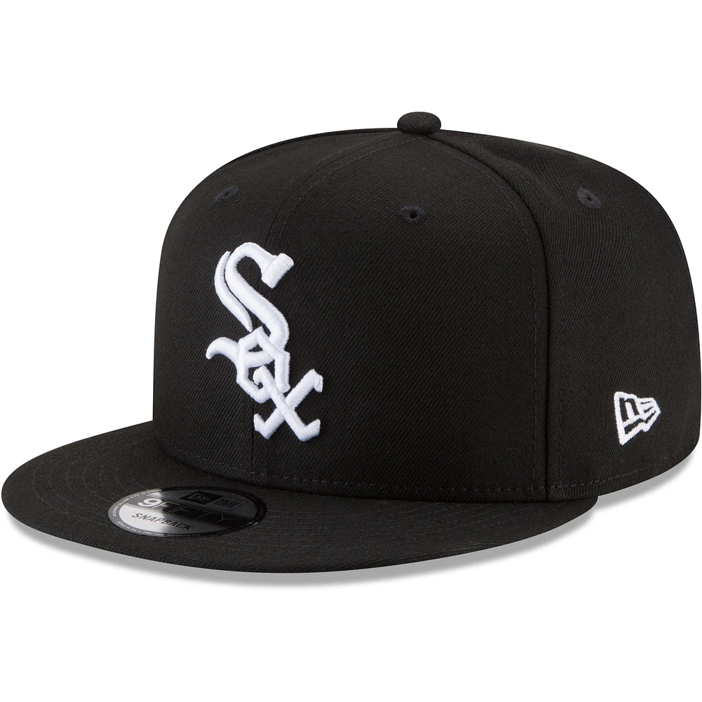 Men's New Era Black Chicago White Sox Black & White 9FIFTY Snapback Hat