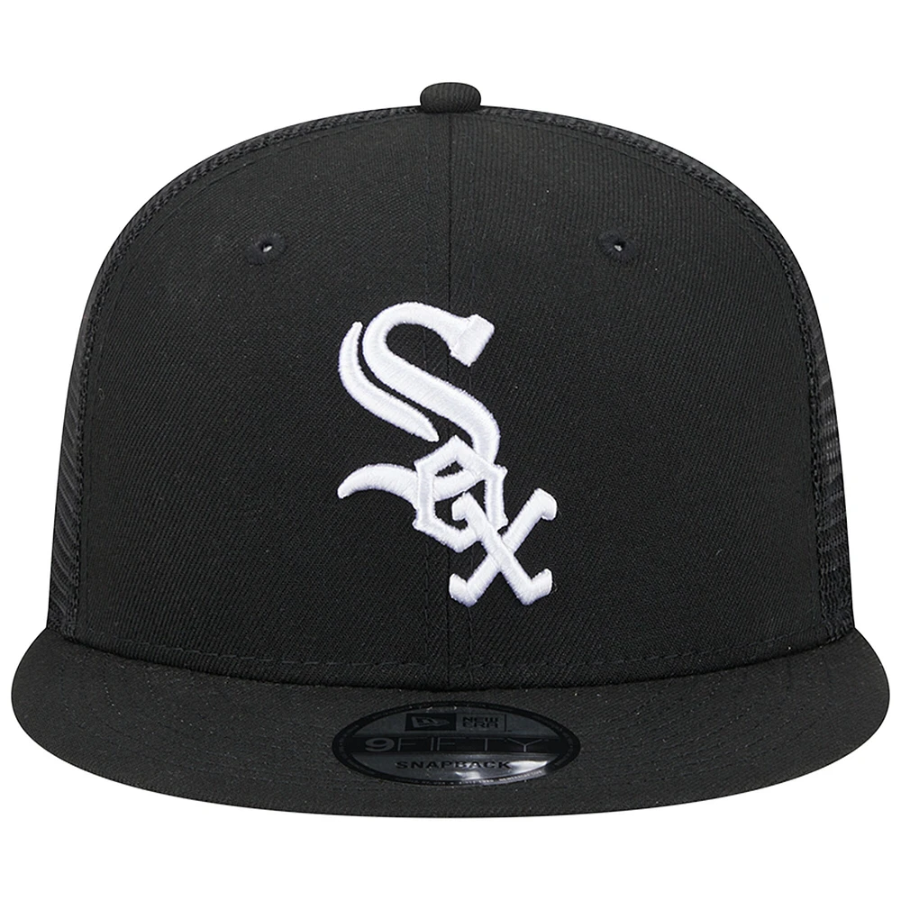 Men's New Era Black Chicago White Sox Team Color Trucker 9FIFTY Snapback Hat