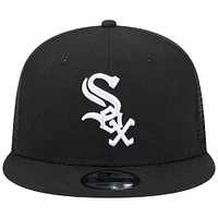 Men's New Era Black Chicago White Sox Team Color Trucker 9FIFTY Snapback Hat