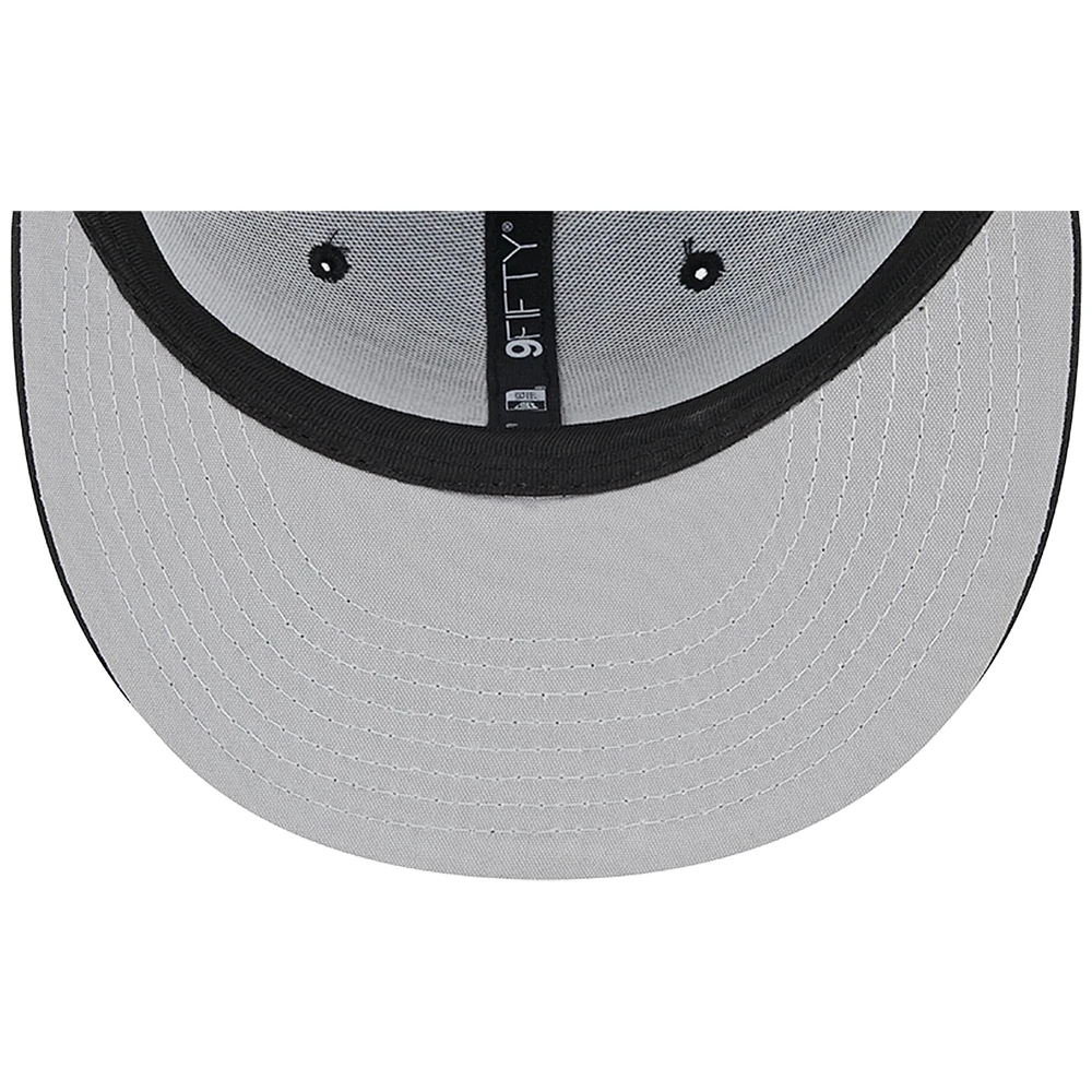 Men's New Era Black Chicago White Sox Team Color Trucker 9FIFTY Snapback Hat