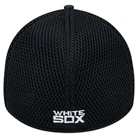 Men's New Era Black Chicago White Sox Team Tone 39THIRTY Flex Hat