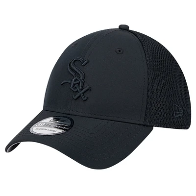 Men's New Era Black Chicago White Sox Team Tone 39THIRTY Flex Hat