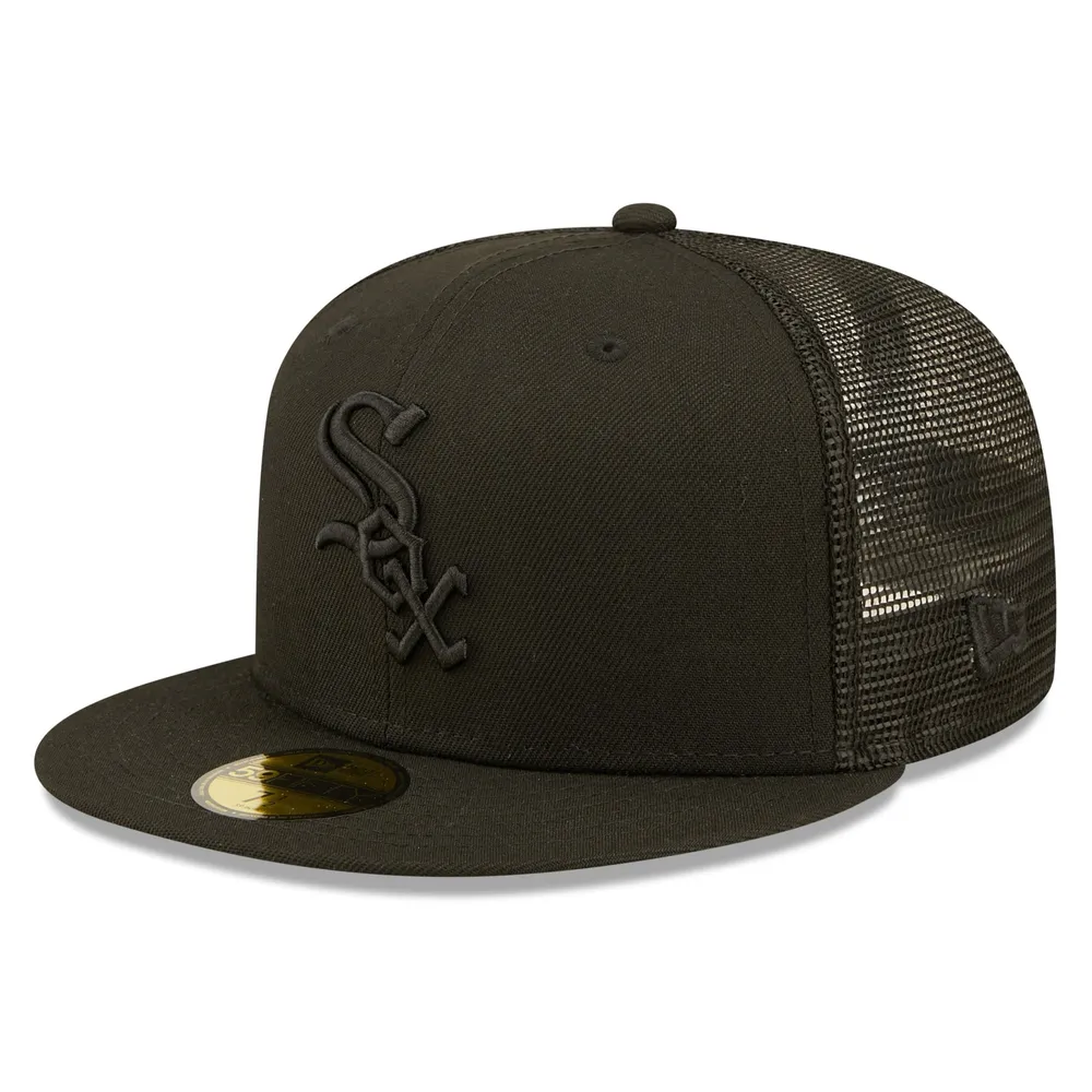 New Era White Sox Blackout 59FIFTY Fitted Cap