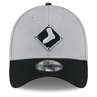 Men's New Era Gray/ Chicago White Sox 2025 Batting Practice 39THIRTY Flex Hat