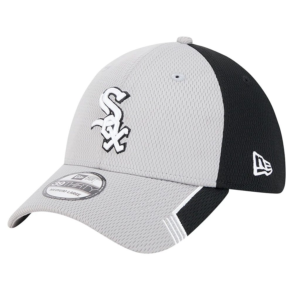 Casquette flexible 39THIRTY avec garniture de visière des Chicago White Sox New Era pour hommes, gris/noir