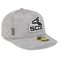 Casquette ajustée 59FIFTY gris Chicago White Sox 2024 Clubhouse Low Profile pour hommes