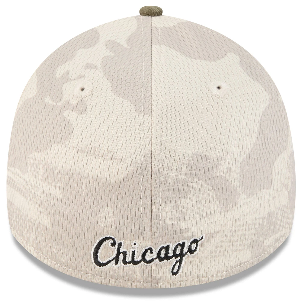 Men's New Era Light Beige/Olive Chicago White Sox 2025 Armed Forces Day 39THIRTY Flex Hat