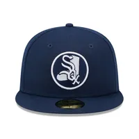 Men's New Era Navy Chicago White Sox Cooperstown Collection Oceanside Green Undervisor 59FIFTY Fitted Hat