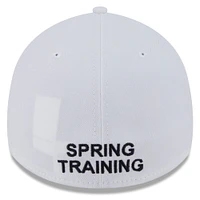 Men's New Era  White/Black Chicago White Sox 2025 Spring Training Landscape 39THIRTY Flex Hat